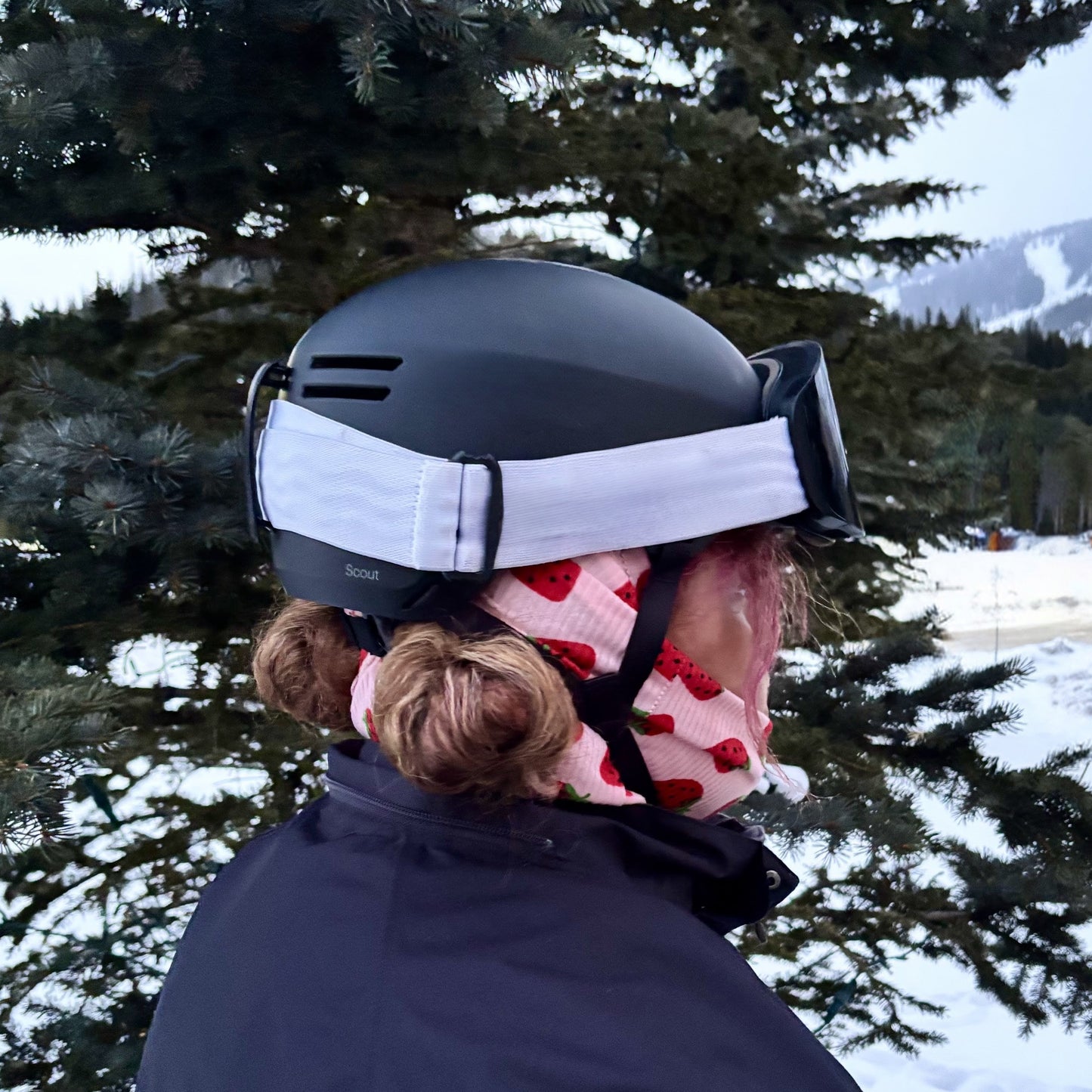 FIRST CHAIR NECK GAITER